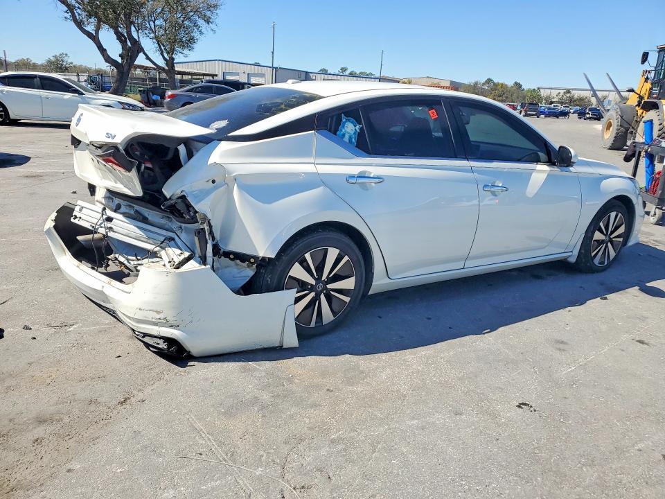 2019 Nissan Altima sv