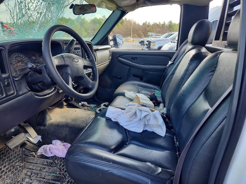 2007 Chevrolet Silverado Flatbed Truck