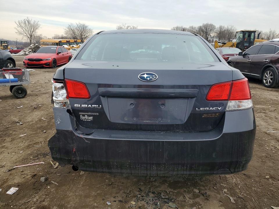2010 Subaru Legacy 2.5i Premium
