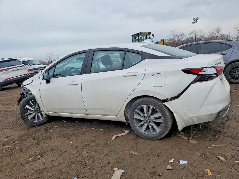 2024 Nissan Versa sv