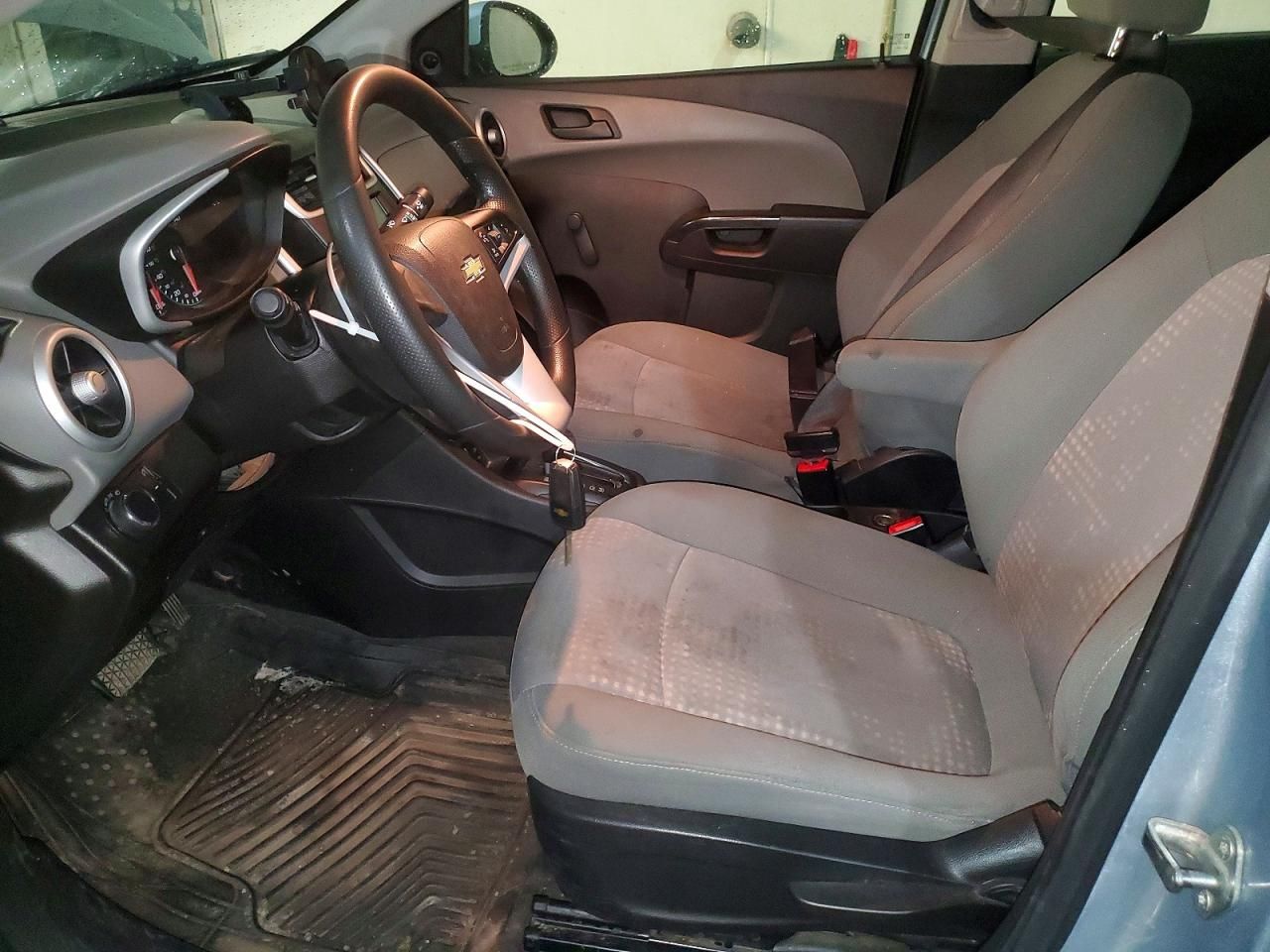 2017 Chevrolet Sonic ls