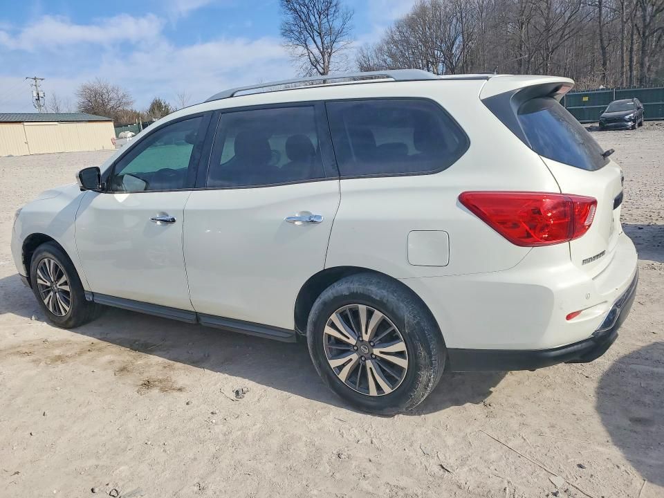 2017 Nissan Pathfinder s