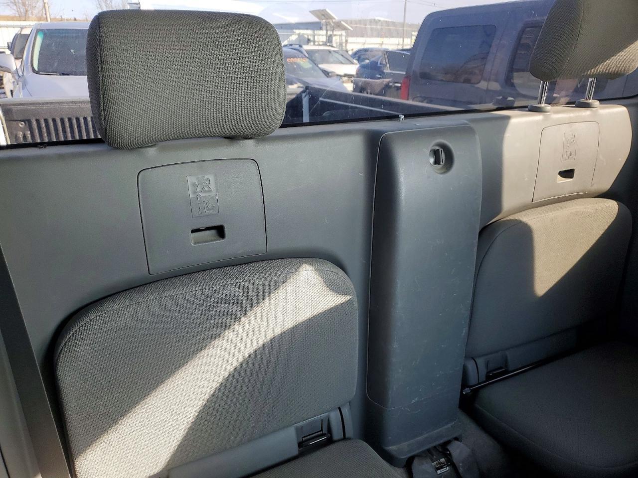 2015 Nissan Frontier s