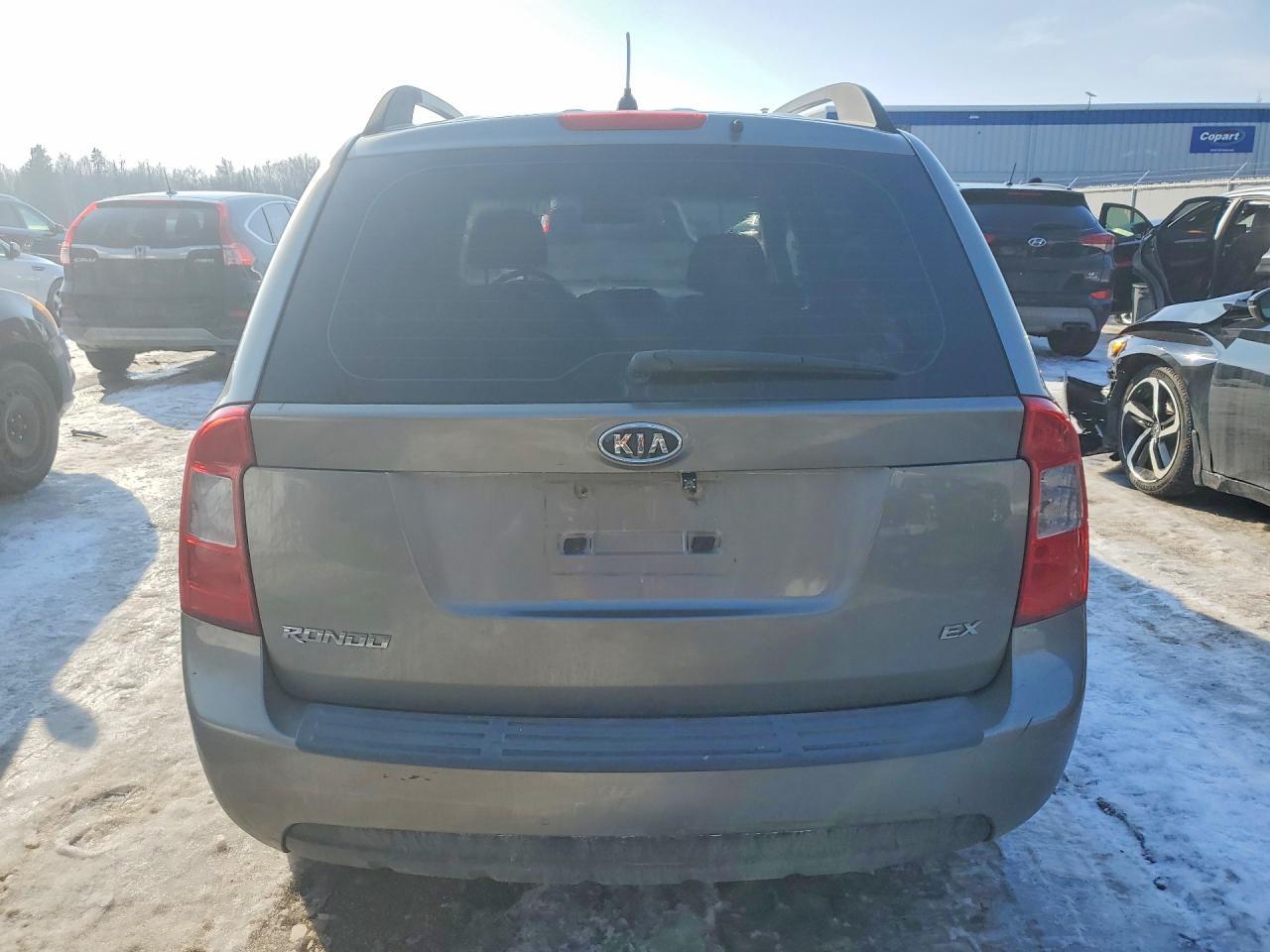 2010 KIA Rondo ex