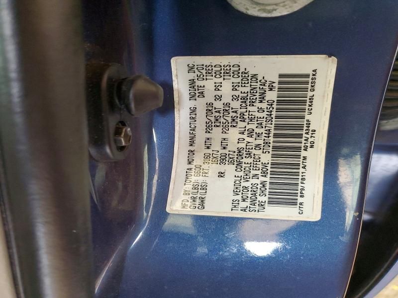 2001 Toyota Sequoia SR5