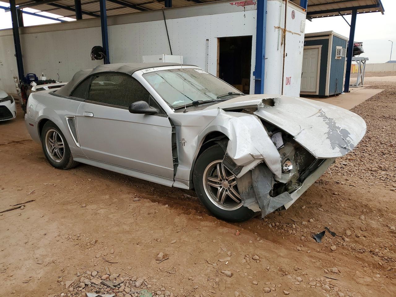 2003 Ford Mustang