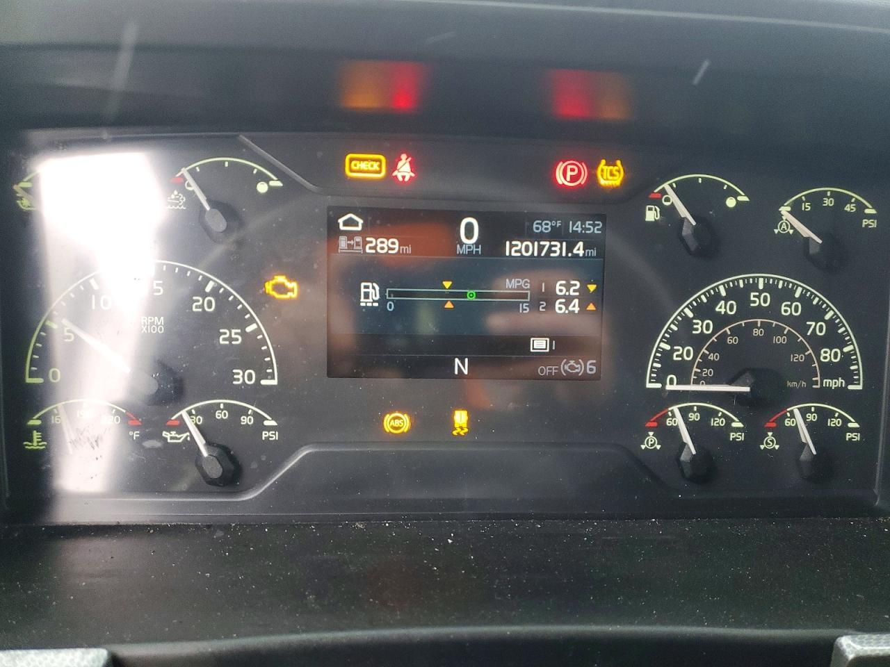 2019 Volvo VN VNL-Semi Truck