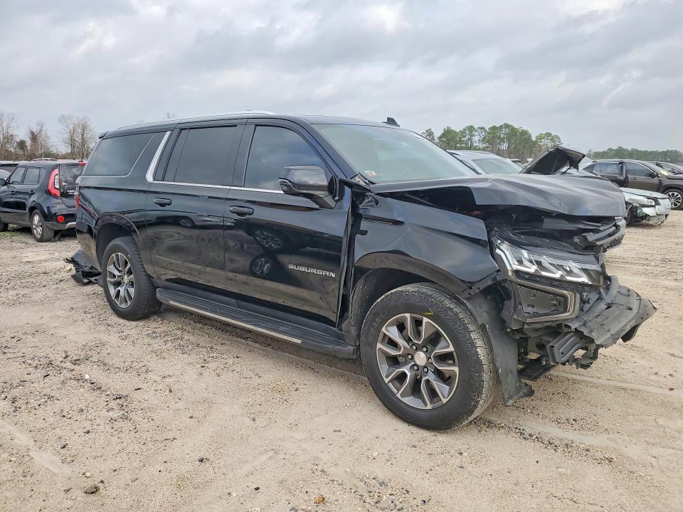 2023 Chevrolet Suburban C1500 lt