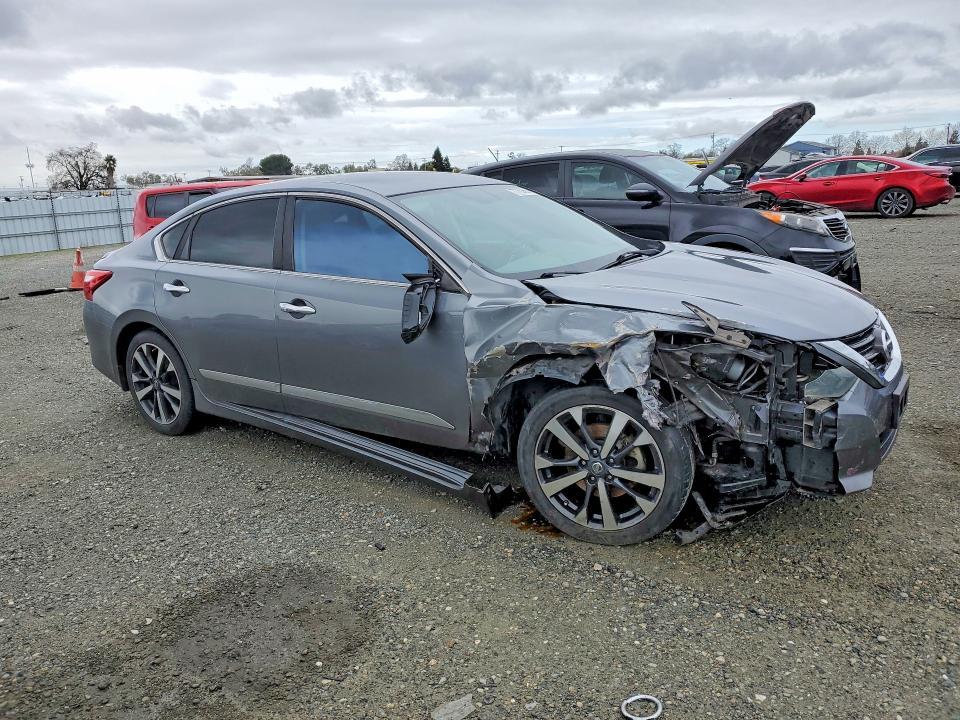 2016 Nissan Altima 2.5 sr