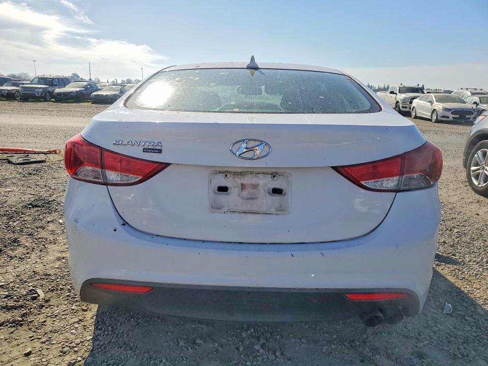 2013 Hyundai Elantra Coupe gs