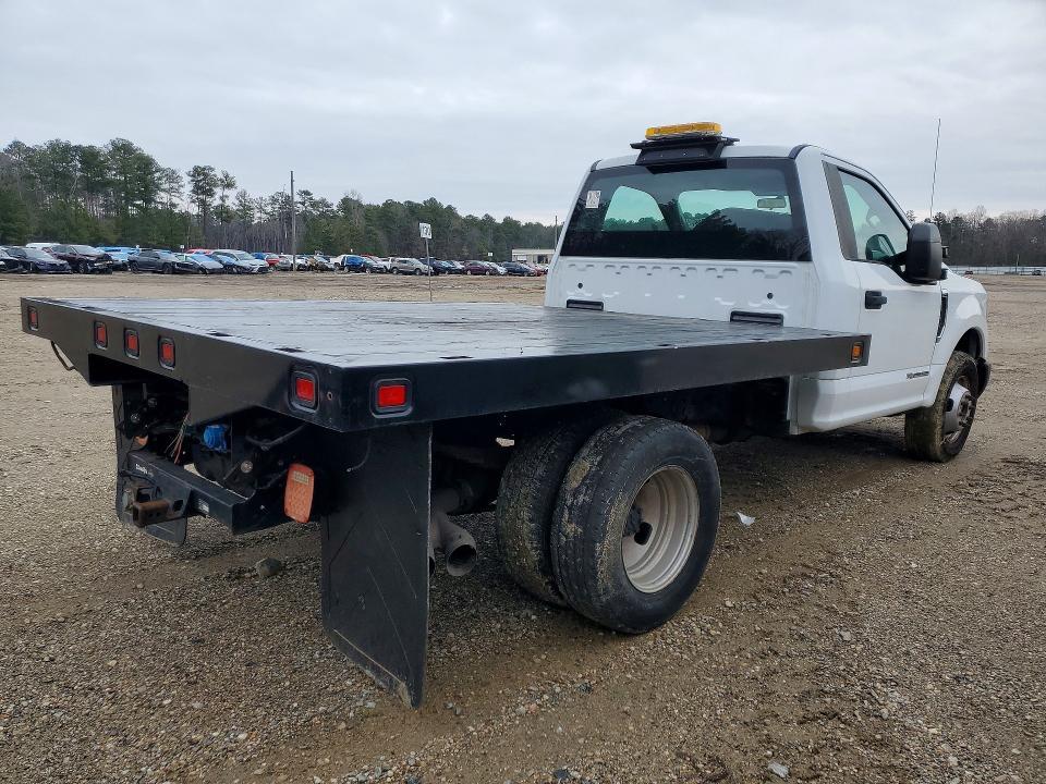 2017 Ford F350 Super Duty Flatbed Truck