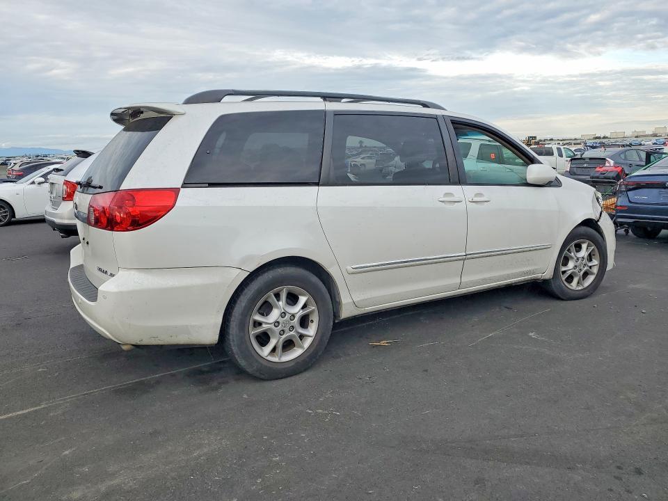 2006 Toyota Sienna xle Limited 7 Passenger