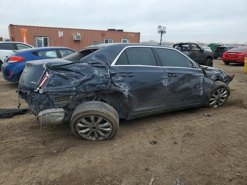 2018 Chrysler 300 Touring