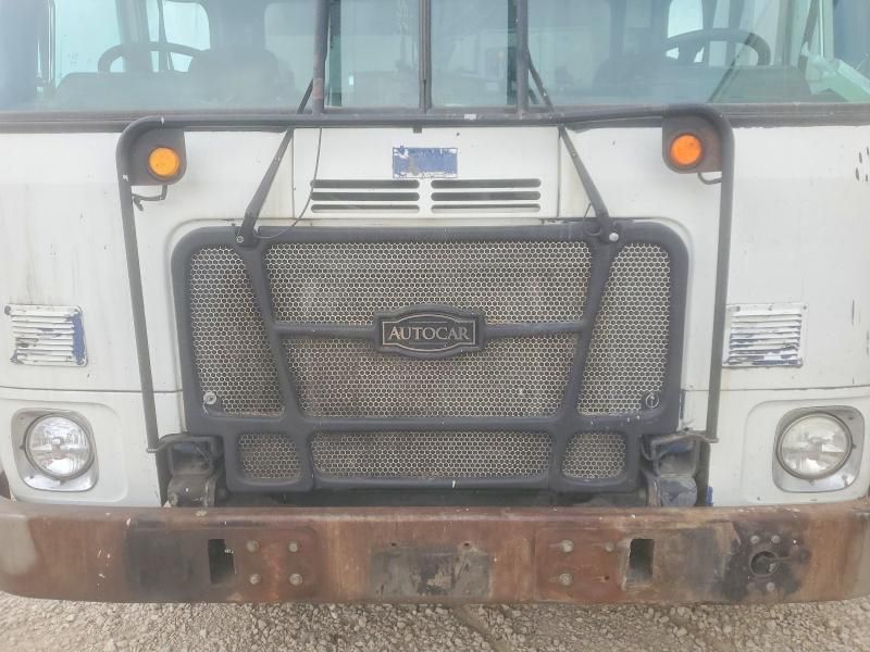 2015 Autocar Llc Xpeditor