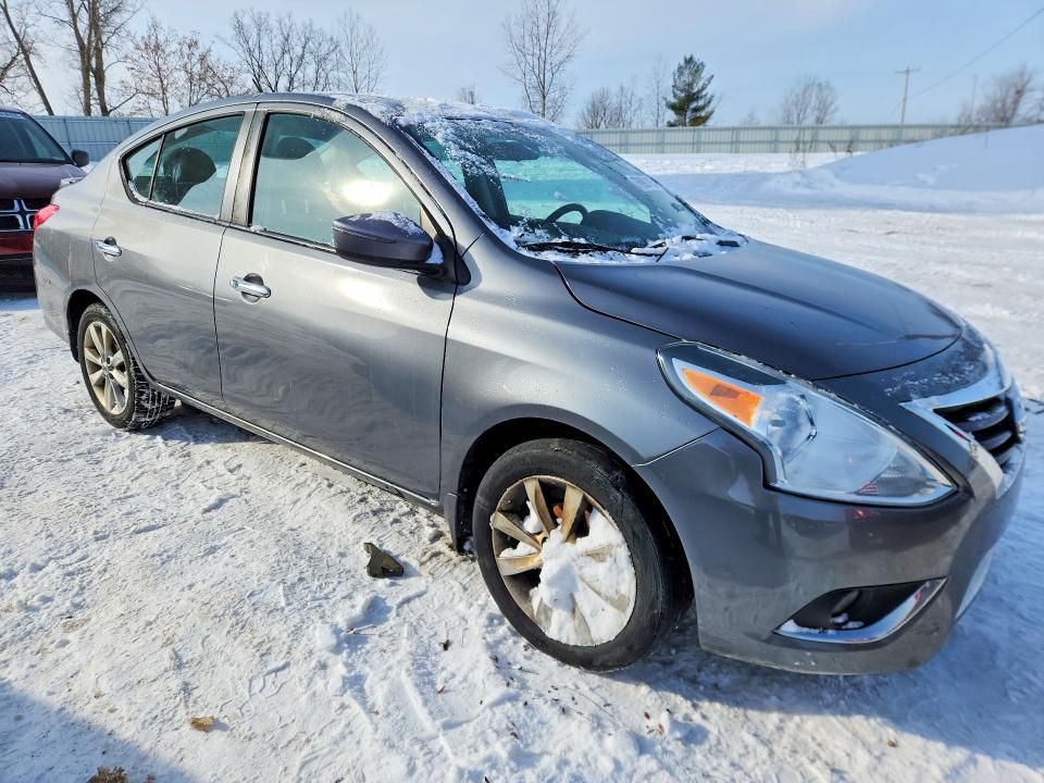 2016 Nissan Versa s