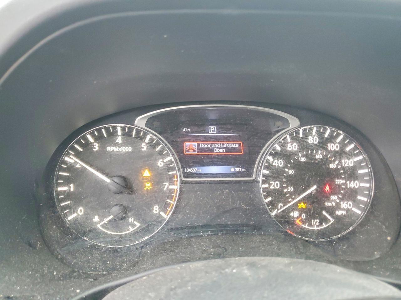 2018 Nissan Pathfinder s
