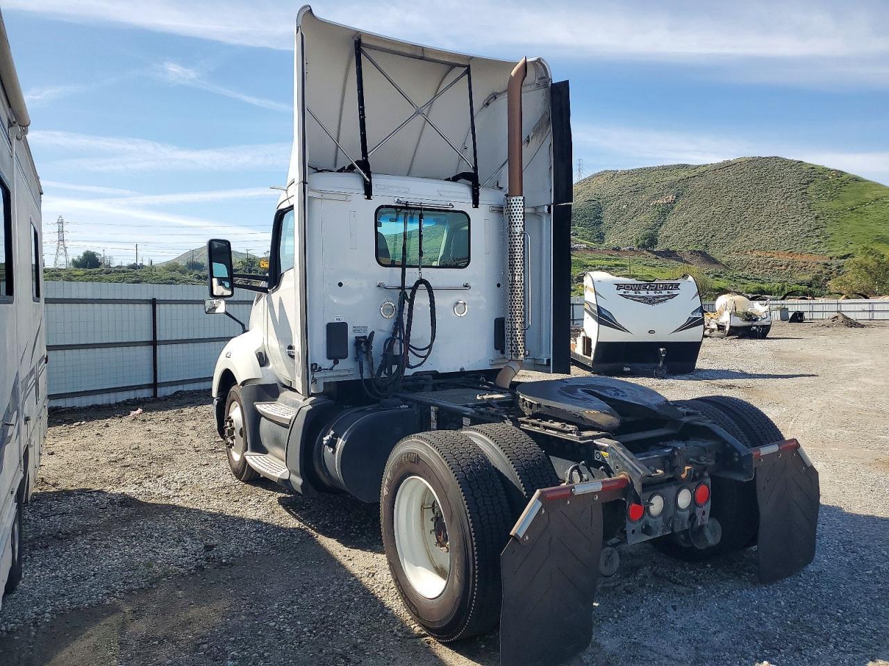2017 Kenworth Construction T680