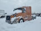 2015 Volvo VNL Semi Truck