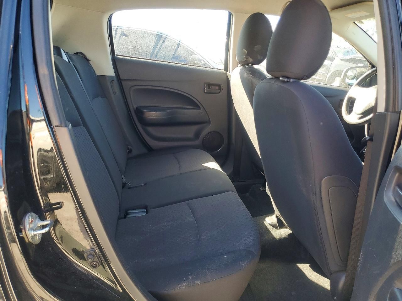 2018 Mitsubishi Mirage es