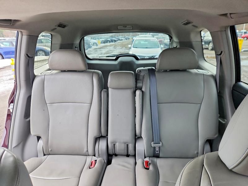 2013 Toyota Highlander Base