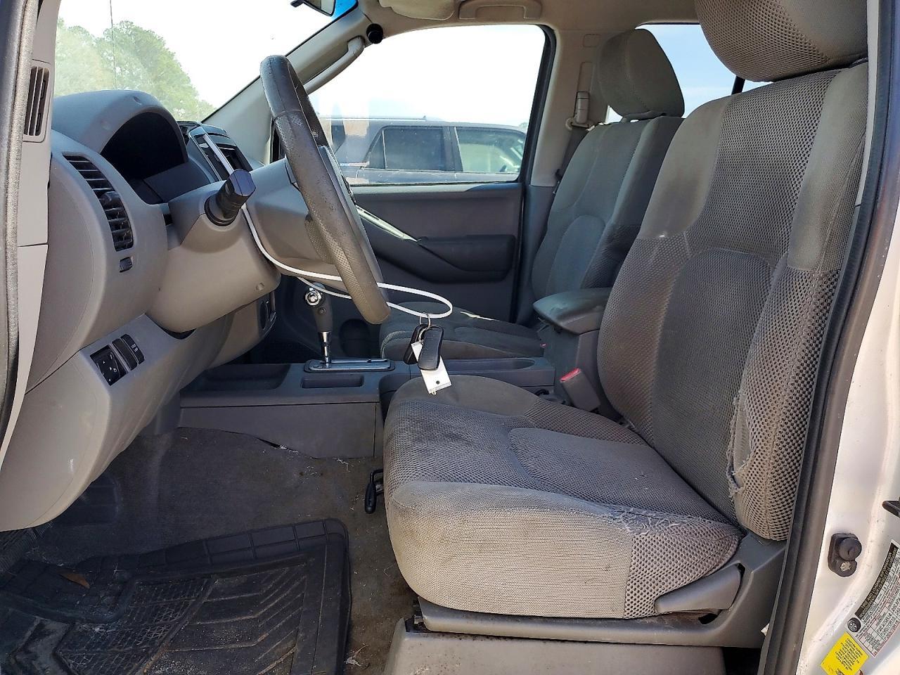 2010 Nissan Frontier SE V6