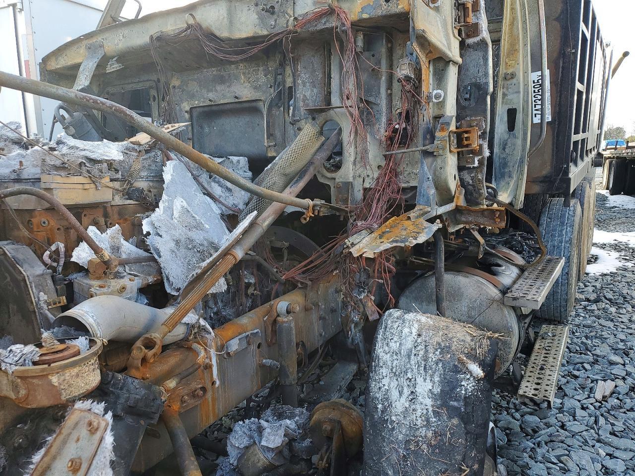 2006 Sterling L9500 Dump Truck