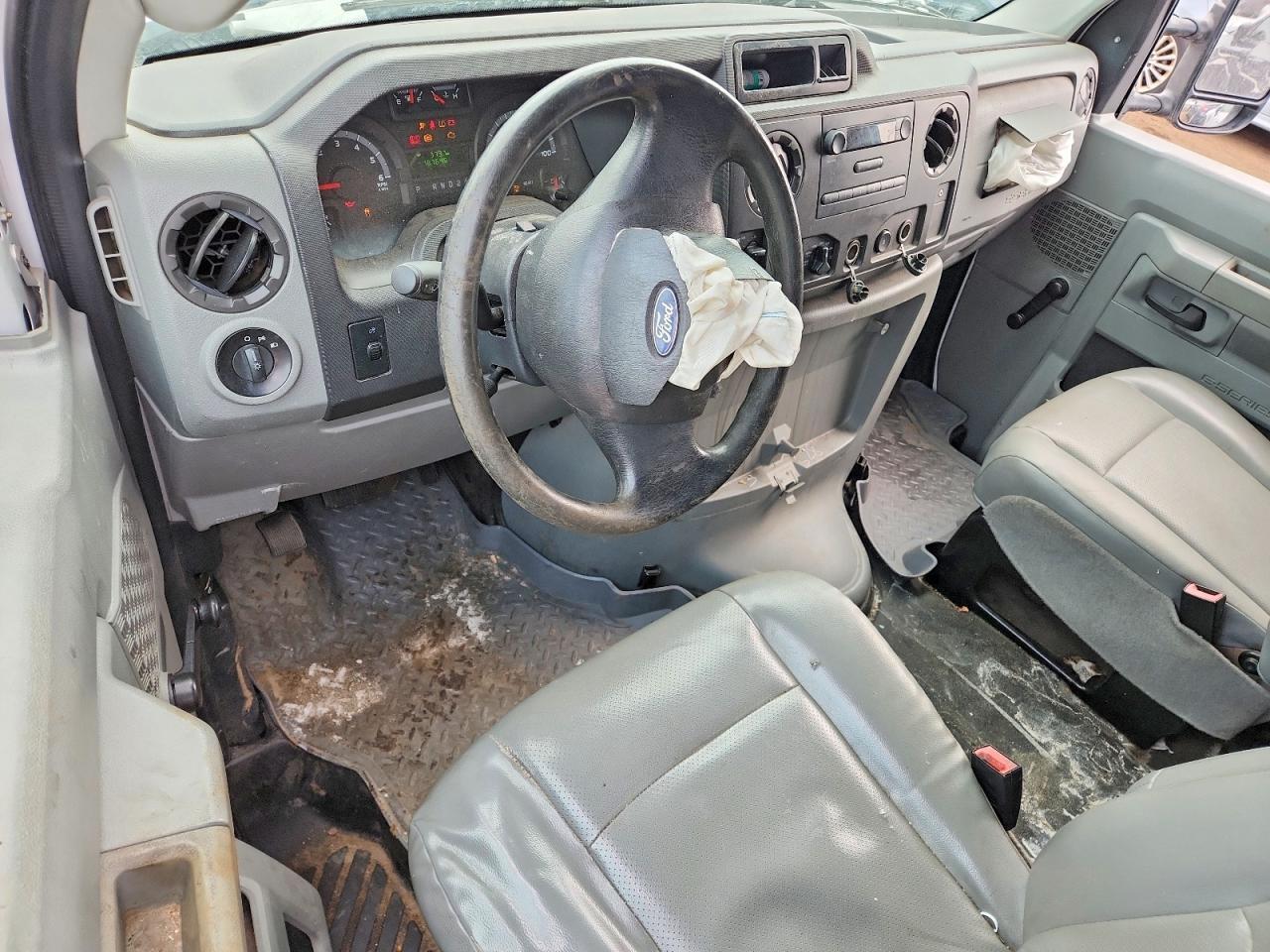 2013 Ford E250 Utility / Service Van