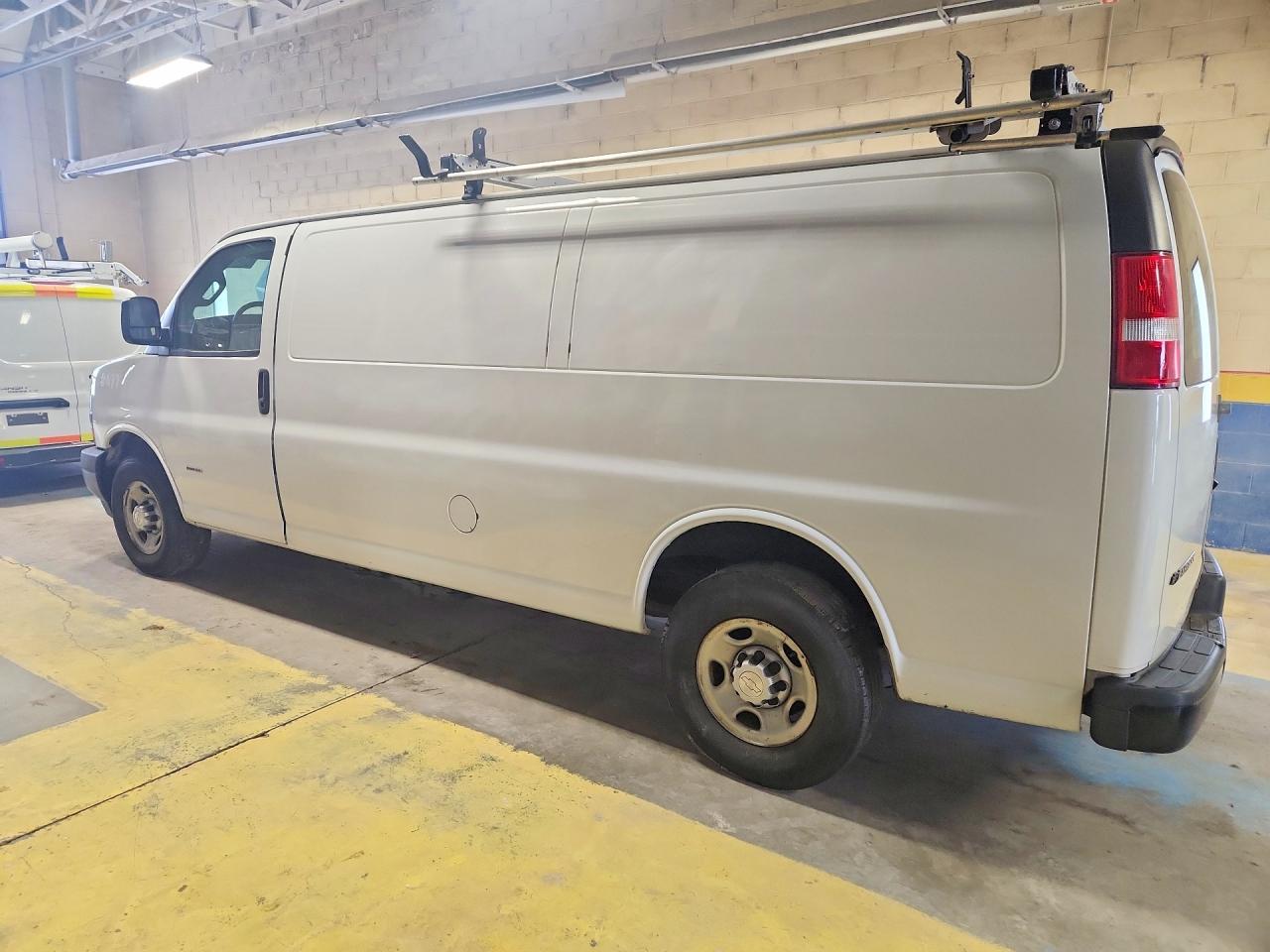 2018 Chevrolet Express 2500 Utility / Service Van