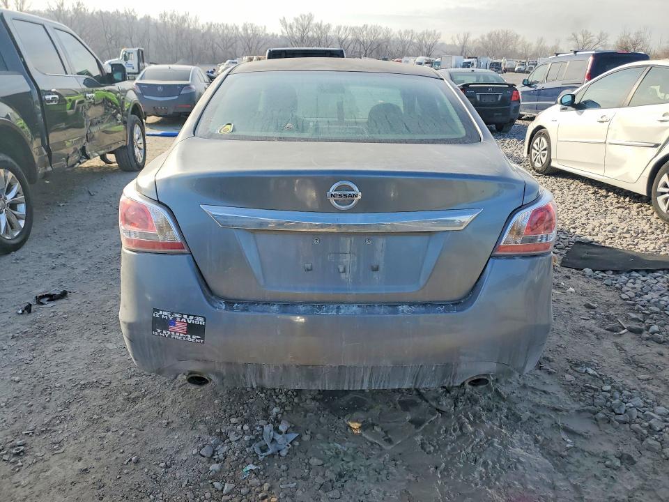 2015 Niss Altima 2.5 s