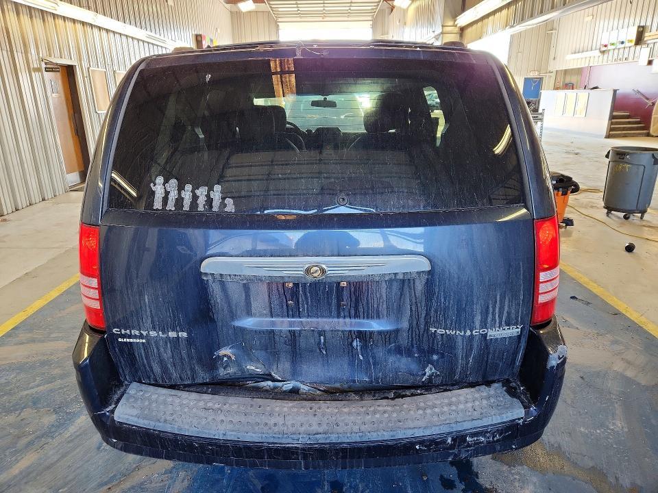 2009 Chrysler Town & Country Touring