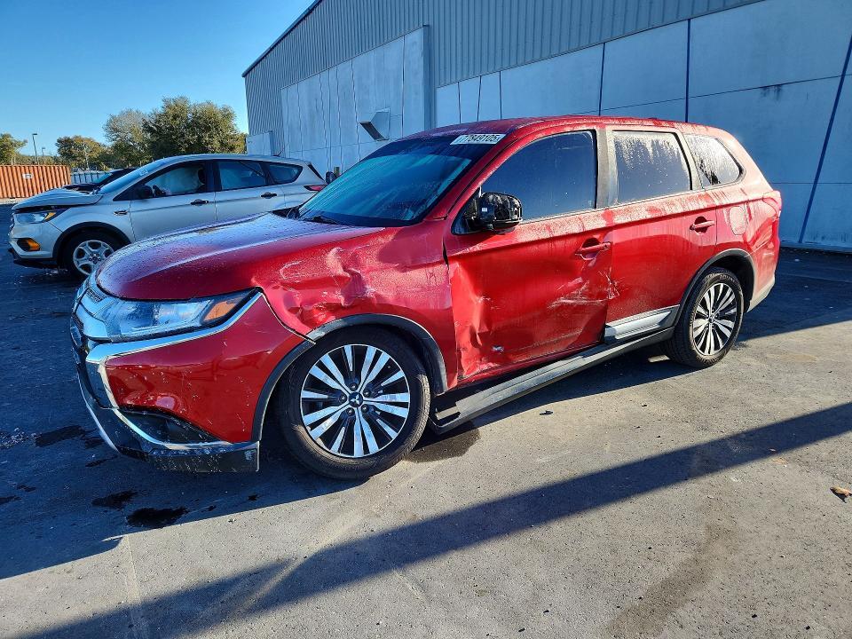 2019 Mitsubishi Outlander es