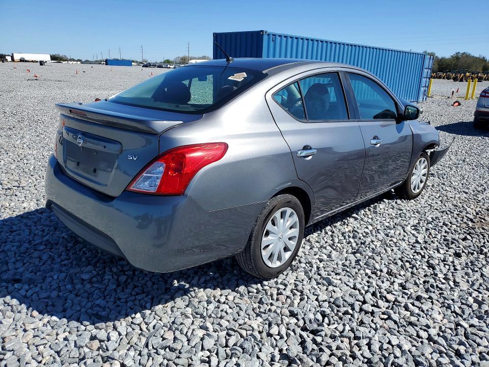 2017 Nissan Versa 1.6 sv