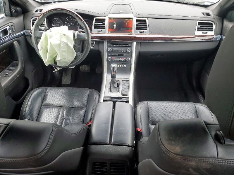 2010 Lincoln Townhouse MKS