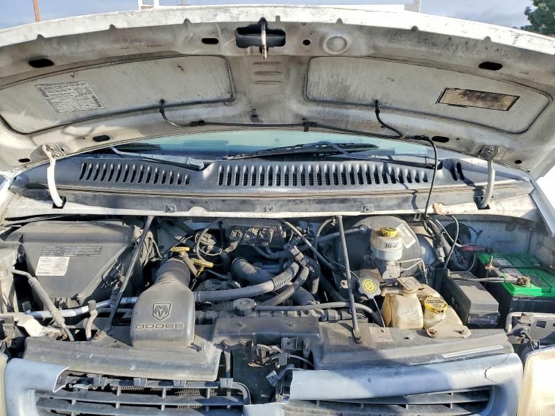 2002 Dodge Ram van B2500