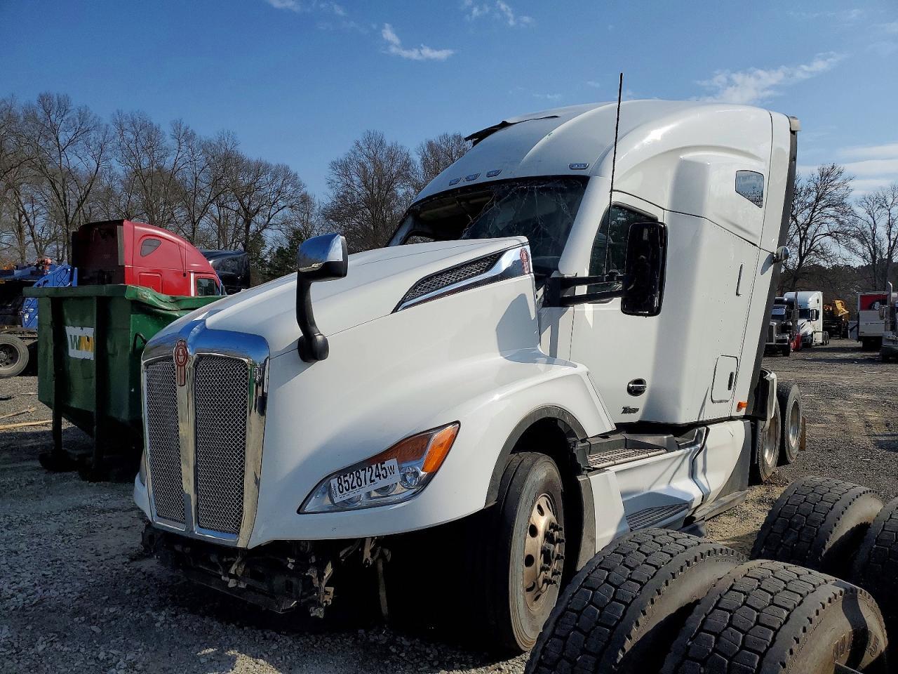 2024 Kenworth T680 Semi Truck