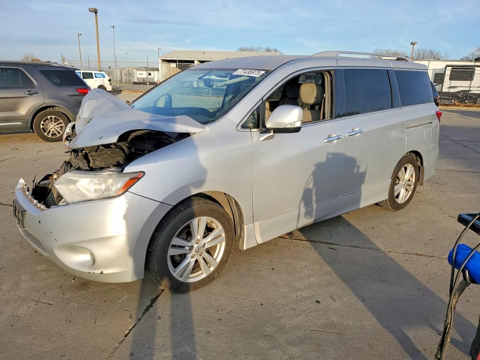 2013 Nissan Quest s