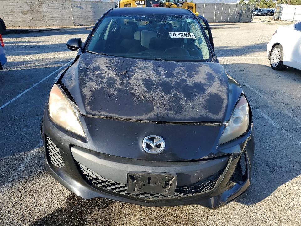 2013 Mazda 3 I