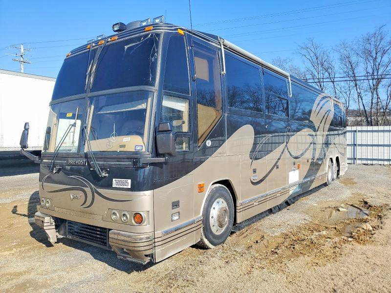 2000 Prevost Bus