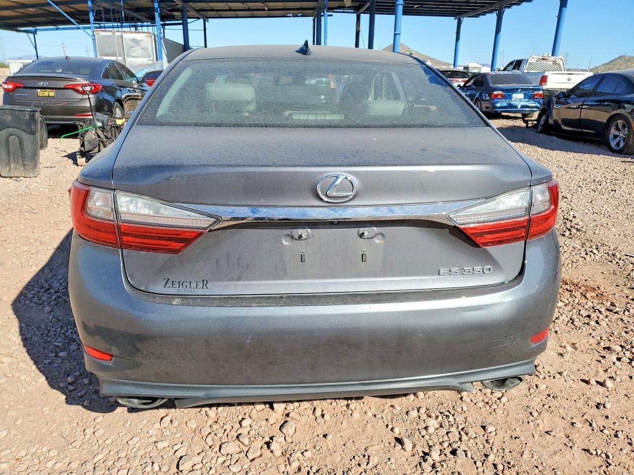 2017 Lexus ES