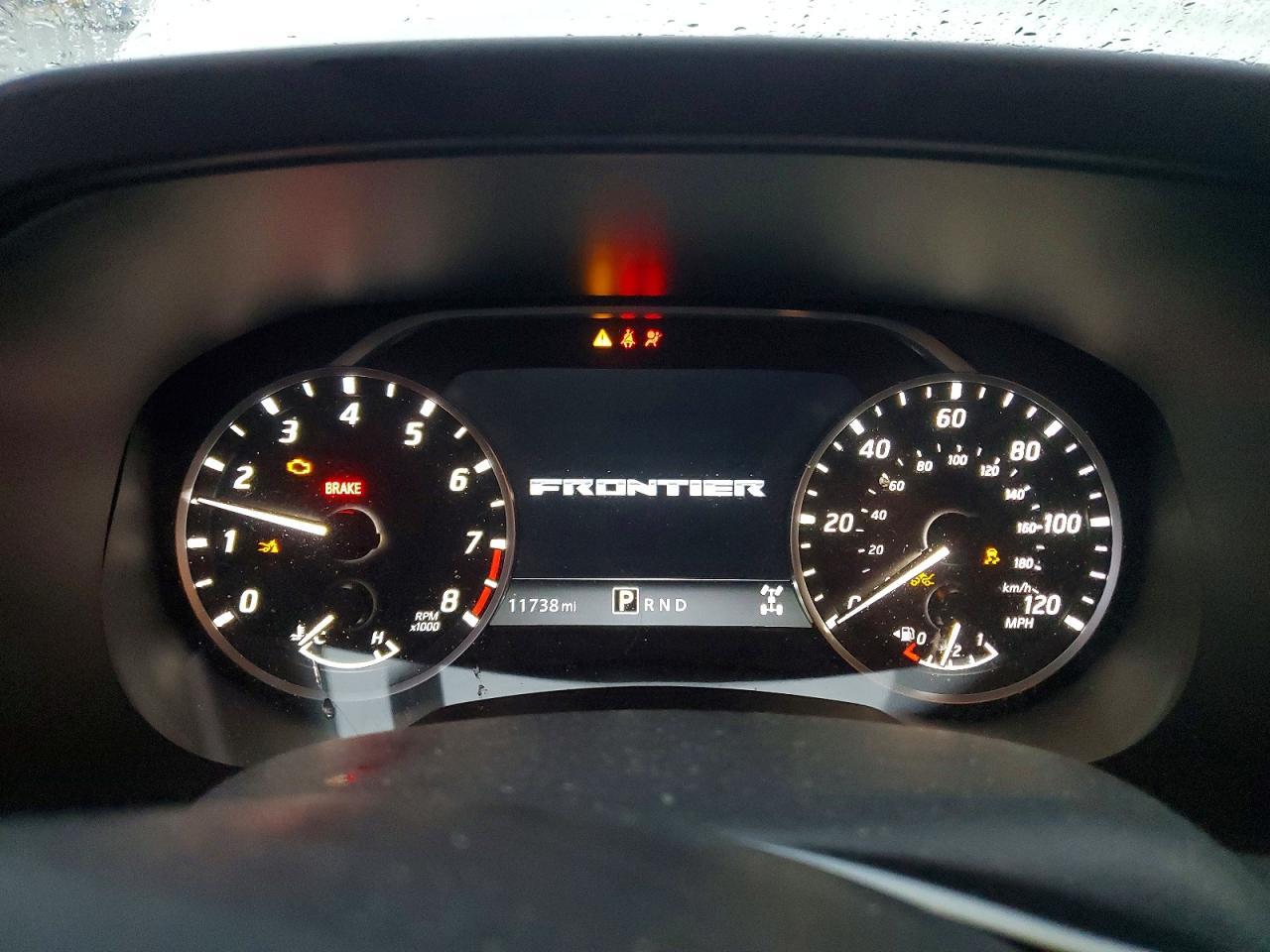 2025 Nissan Frontier s