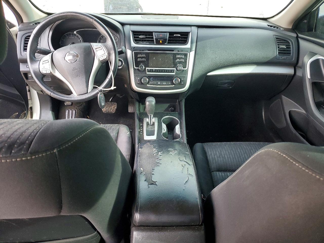 2016 Niss Altima 2.5