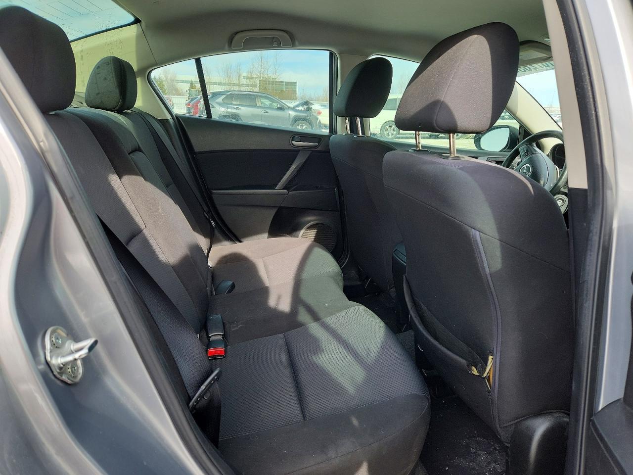 2011 Mazda 3 I