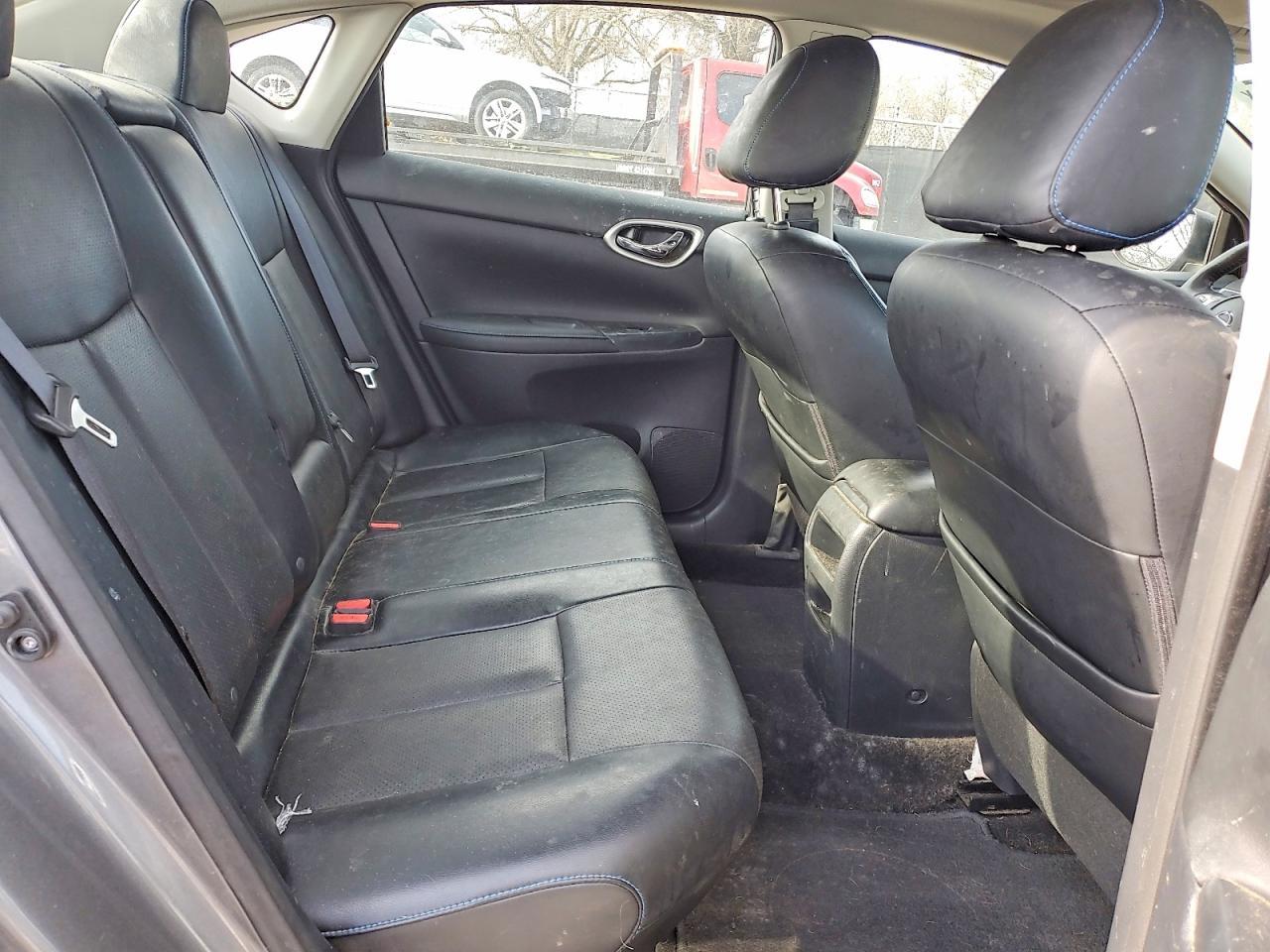 2016 Nissan Sentra sr