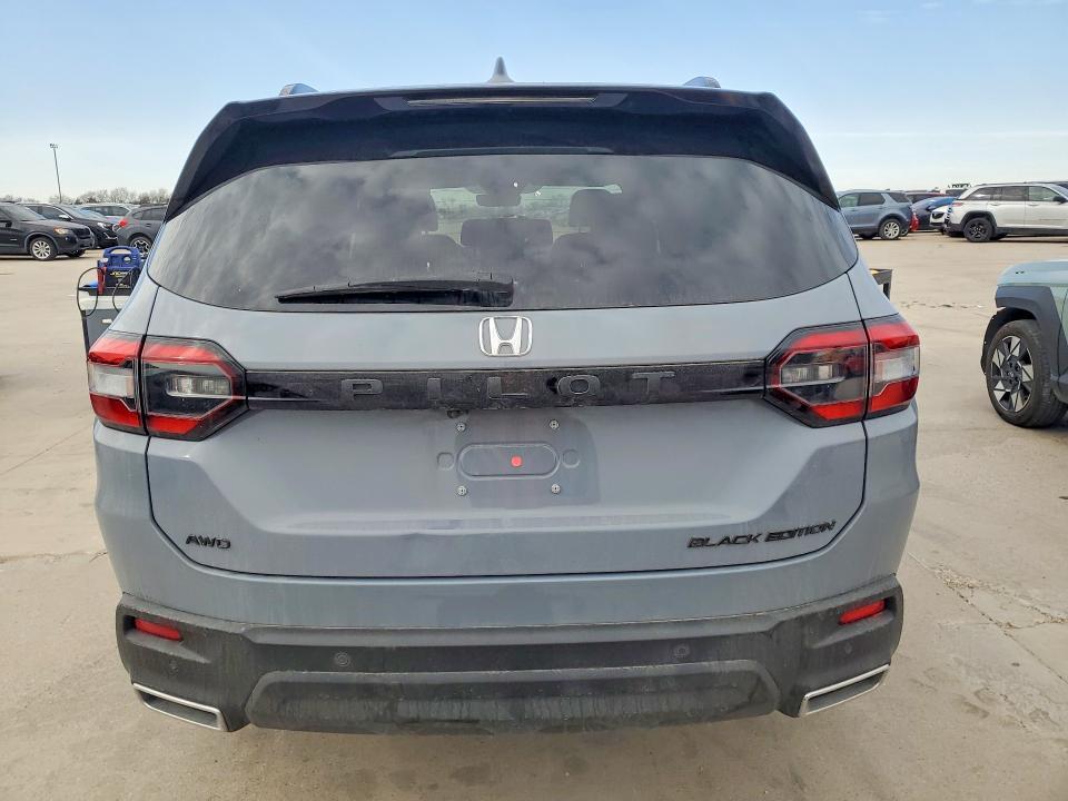 2025 Honda Pilot Black