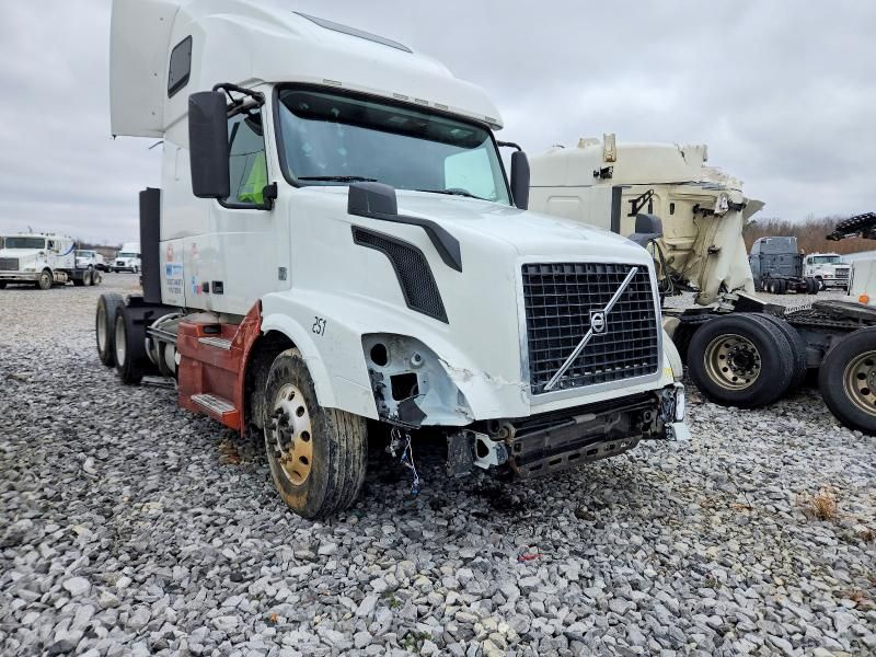 2014 Volvo Vnl Semi Truck