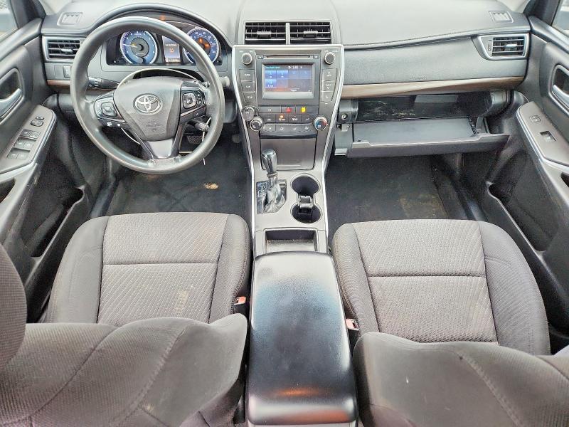2016 Toyota Camry le