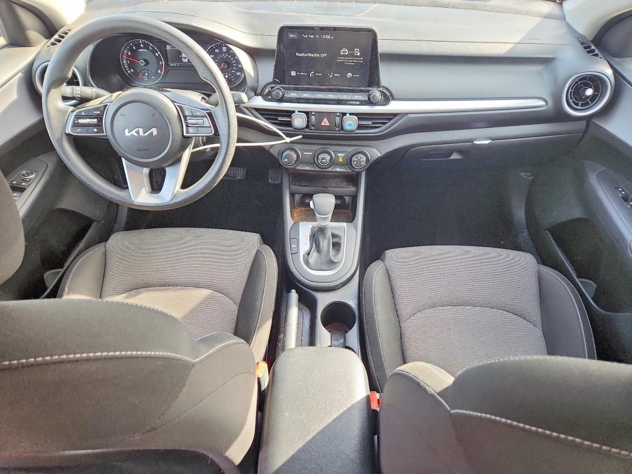 2023 KIA Forte lx