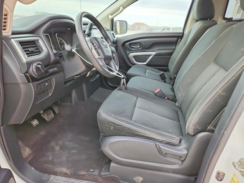2017 Nissan Titan s