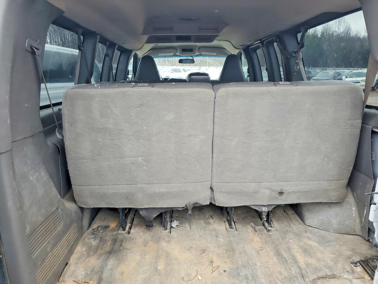 2019 Chevrolet Express G3500 LS  2.8L 4C Tdsl Passenger