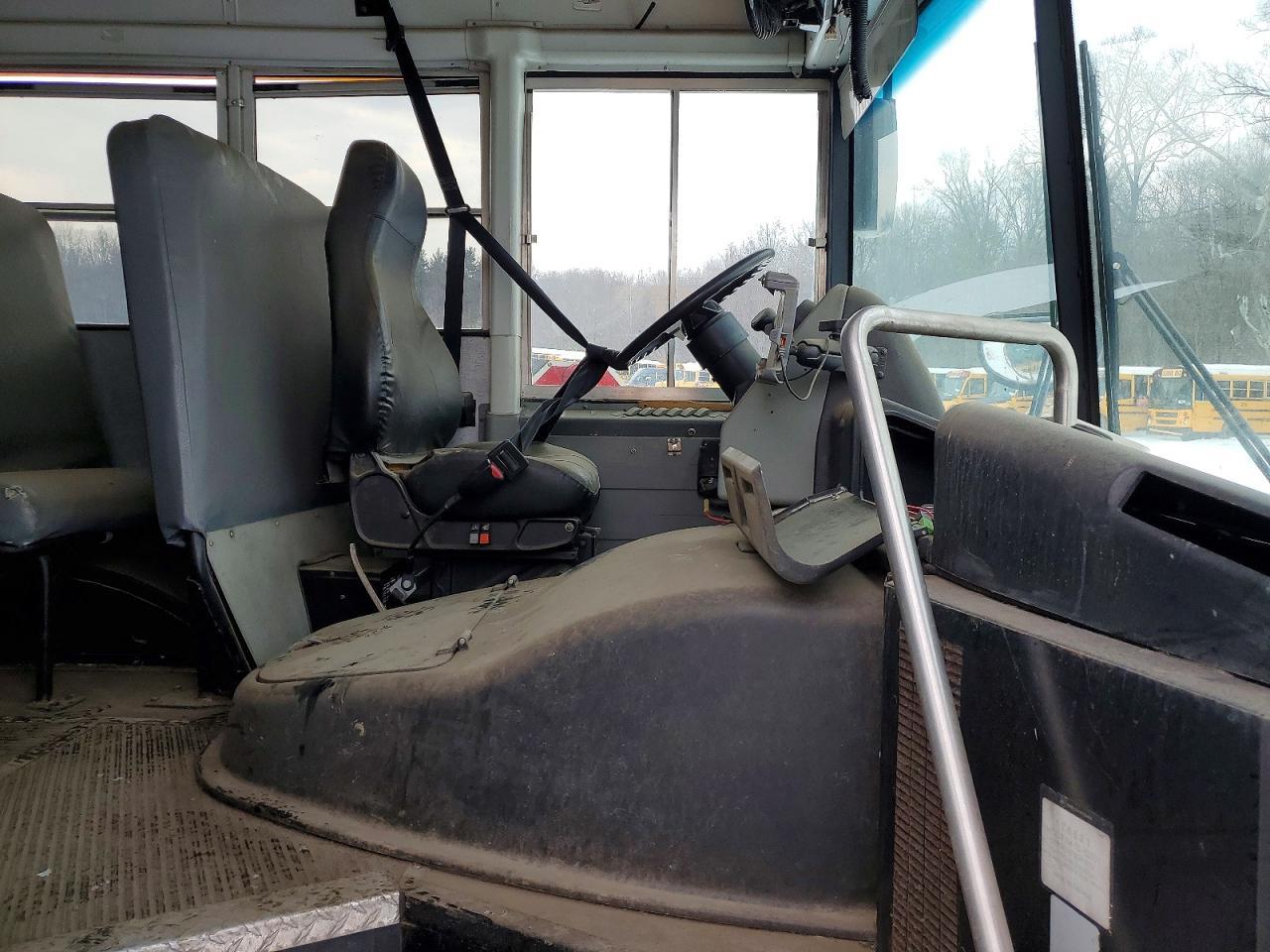 2014 Thomas SAF-T-LINER EFX-School Bus